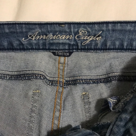 American Eagle Ripped Jeans - Picture 5 of 7